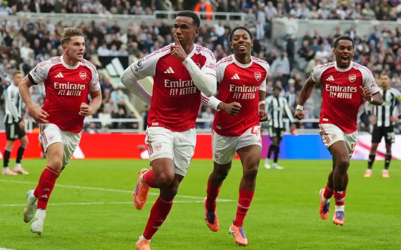 az-arsenal-form&aacute;ja